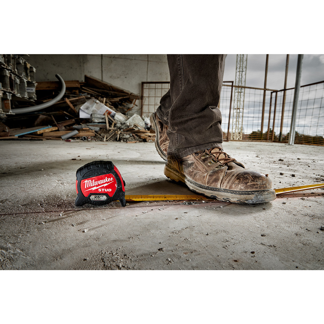 Reviews for Milwaukee 25 ft. x 1-5/16 in. Wide Blade Magnetic Tape Measure  with 17 ft. Reach