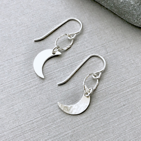 Crescent Moon Earrings - Medium – Cascadia Jewelry