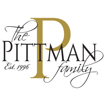 Custom Family Name Wall Decal - Personalized Vinyl Home Decor for Wedding or Housewarming Gift - Living Room Decoration - Elegant Wall Art with Marriage Established Year