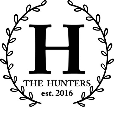 Family Wall Decal - Personalized Family Name Wreath with EST Year - Vinyl Art Decoration for Living Room, Bedroom or Home Decor