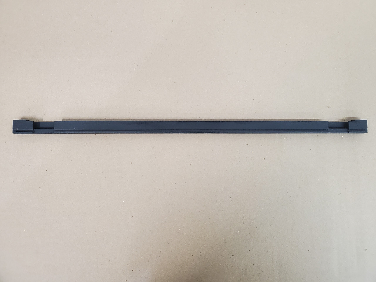 20072022 Tundra center glass TRACK sliding rear window slider black