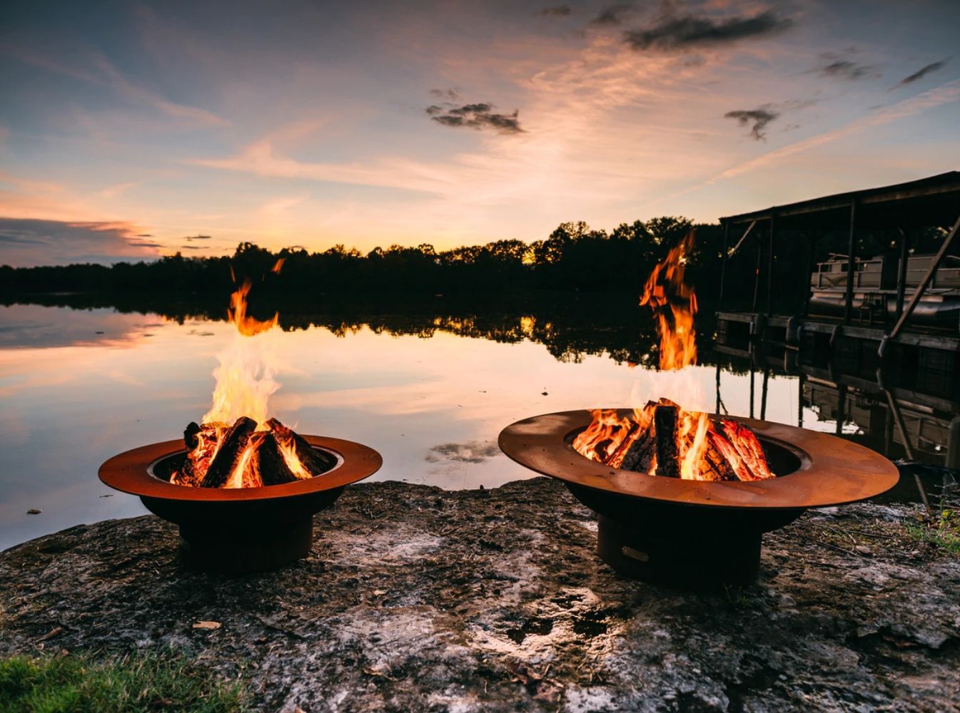 Outdoor Fireplace vs. Fire Pits Fire Pit Art