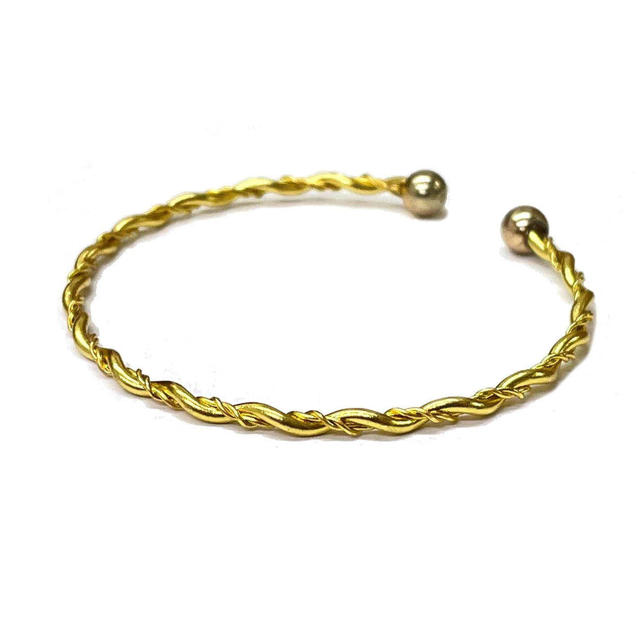 Gilt, beautiful and refined switch bracelet