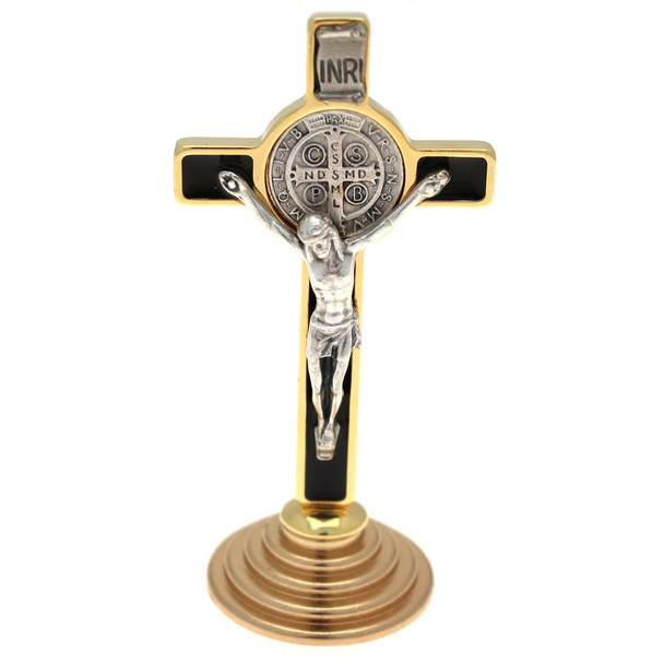 Standing Benedict Cross