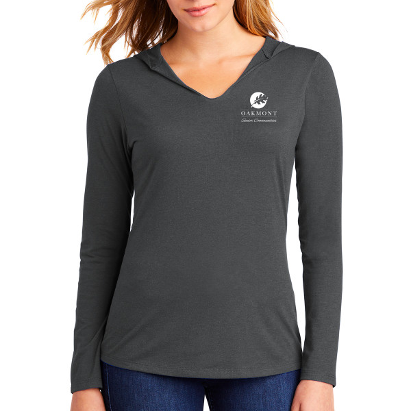 Oakmont District ® Women's Perfect Tri ® Long Sleeve Hoodie