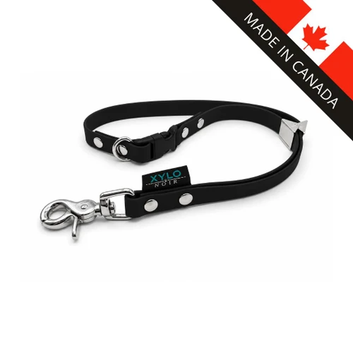 Xylo Noir Deluxe Grooming Loops, black grooming collar with metal clips and hardware for pet grooming.