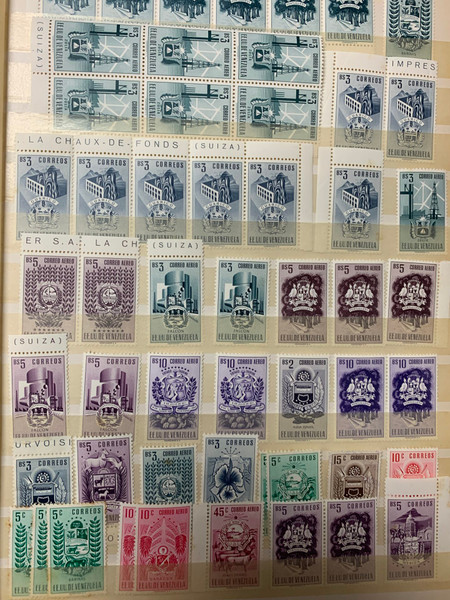 VENEZUELA – MINT SELECTION IN 8 STOCK BOOKS – 426360