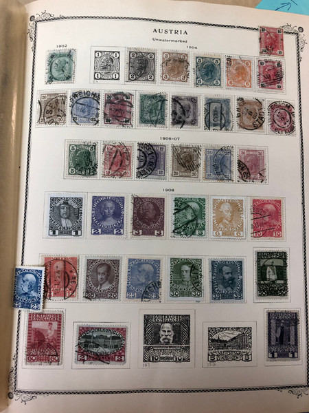 INTERNATIONAL COLLECTION – Couple Thousand Different, Austria, Canada, Germany, Scott Specialty Album – 426618