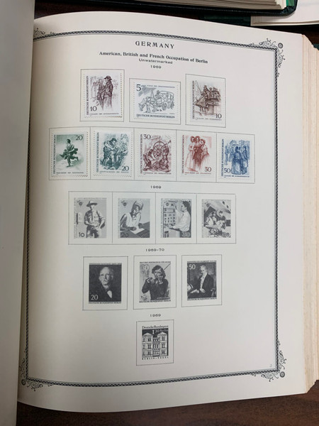 INTERNATIONAL COLLECTION – 9 SCOTT SPECIALTY ALBUMS – 425989