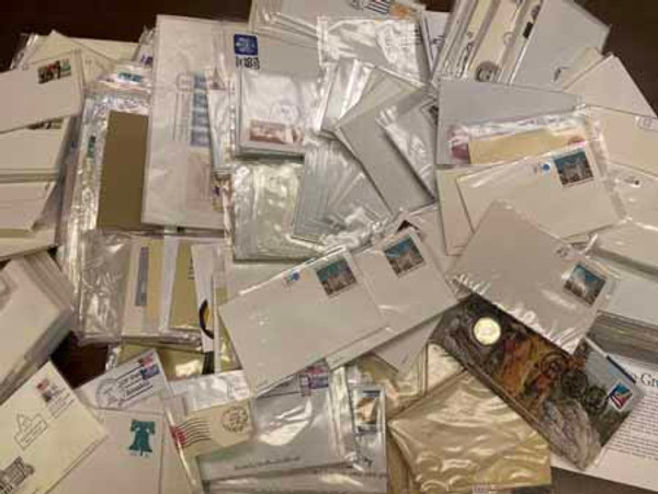 MINT POSTAL STATIONERY, POSTAL CARDS AND FIRST DAY COVER LOT - 900200