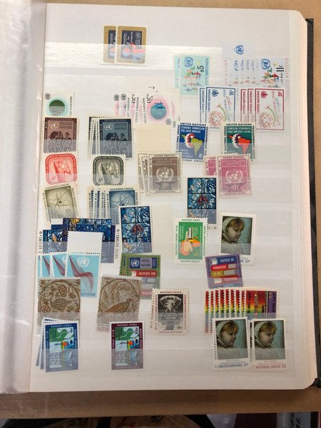 UNITED NATIONS - Nearly 3,000 Mint Modern Issues, New York Geneva and Vienna – 426504