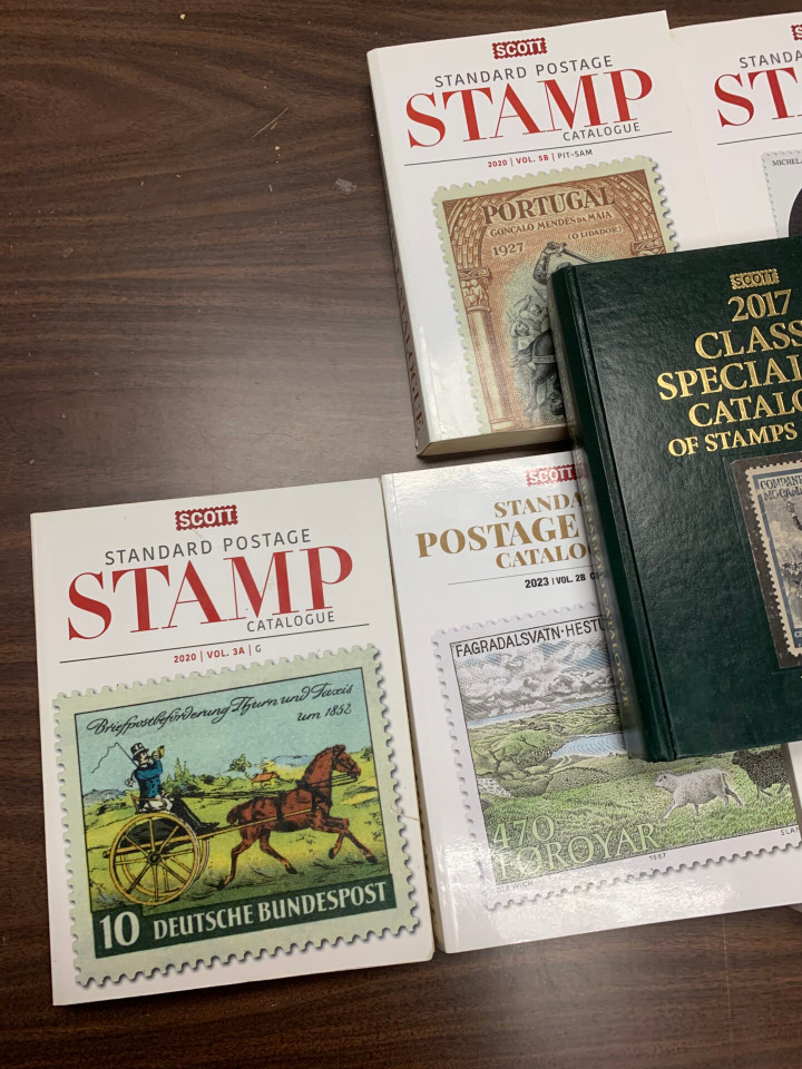 Complete Set of Scott Catalogues A-Z – 426140