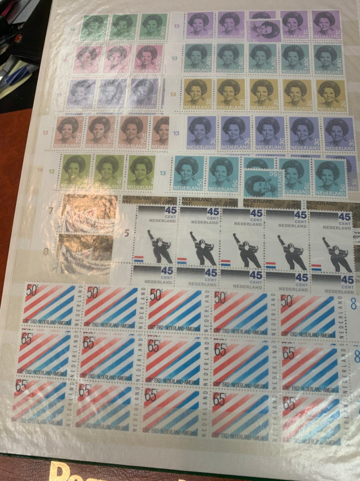 NETHERLANDS – EXPANSIVE SELECTION IN 4 STOCK BOOKS – 426122