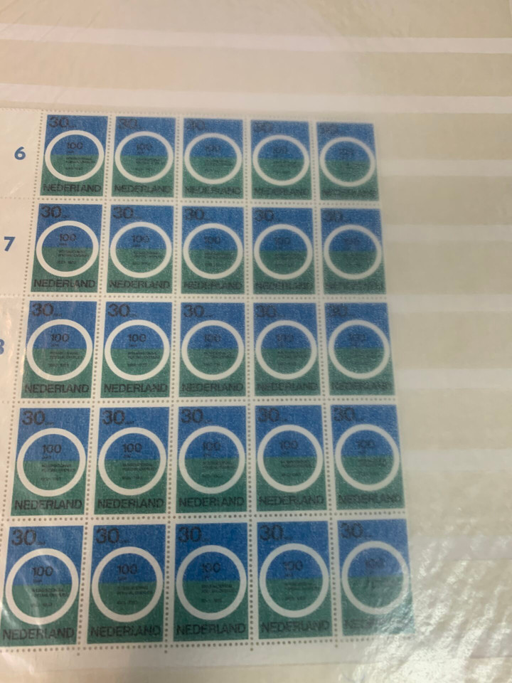 NETHERLANDS – EXPANSIVE SELECTION IN 4 STOCK BOOKS – 426122