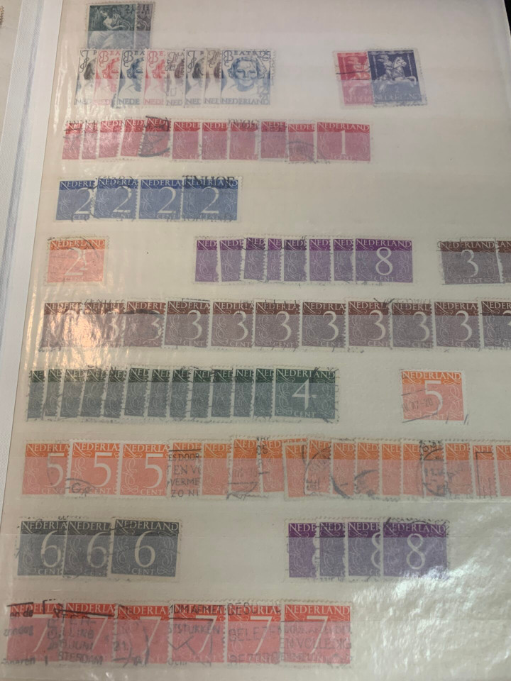 NETHERLANDS – EXPANSIVE SELECTION IN 4 STOCK BOOKS – 426122