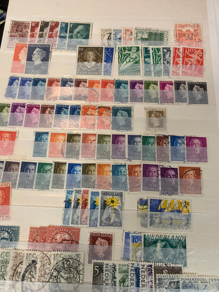 NETHERLANDS – EXPANSIVE SELECTION IN 4 STOCK BOOKS – 426122