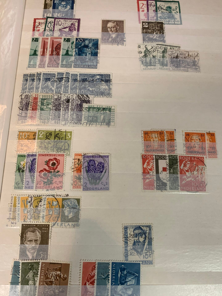NETHERLANDS – EXPANSIVE SELECTION IN 4 STOCK BOOKS – 426122