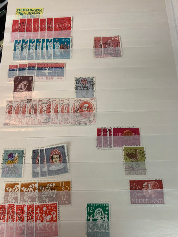 NETHERLANDS – EXPANSIVE SELECTION IN 4 STOCK BOOKS – 426122