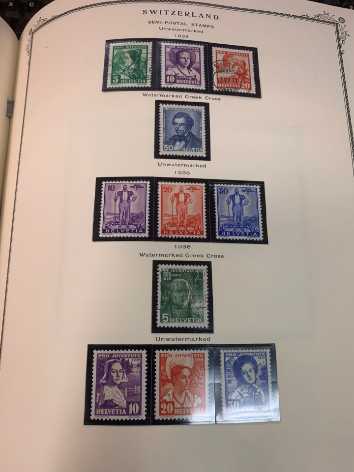 SWITZERLAND – COLLECTION IN A PAIR OF SCOTT SPECIALTY ALBUMS – 426029