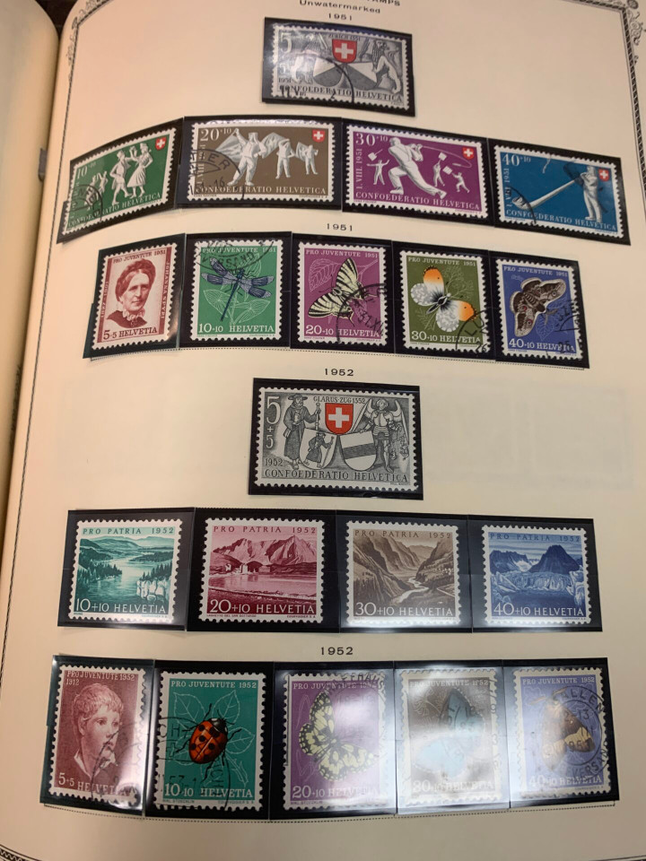 SWITZERLAND – COLLECTION IN A PAIR OF SCOTT SPECIALTY ALBUMS – 426029