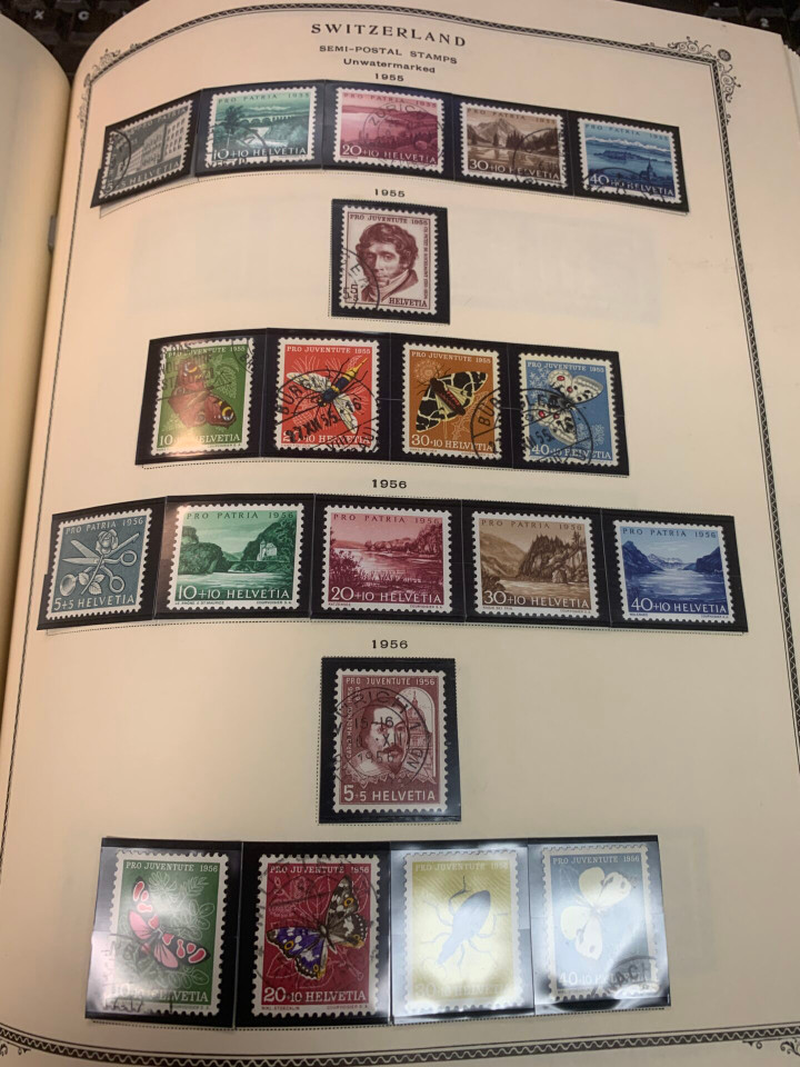 SWITZERLAND – COLLECTION IN A PAIR OF SCOTT SPECIALTY ALBUMS – 426029