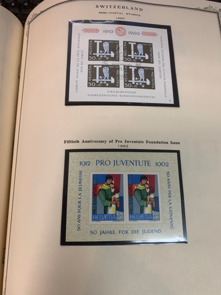 SWITZERLAND – COLLECTION IN A PAIR OF SCOTT SPECIALTY ALBUMS – 426029