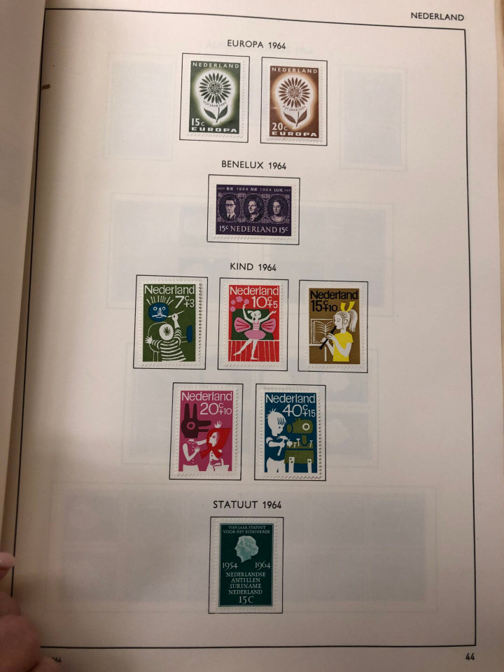 NETHERLANDS – MINT/USED 2 IN 1 COLLECTIONS – 426021