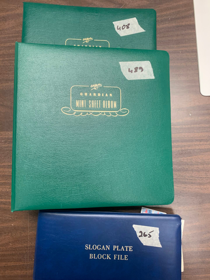 UNITED STATES MINT COLLECTION IN 16 VOLUMES – 426045