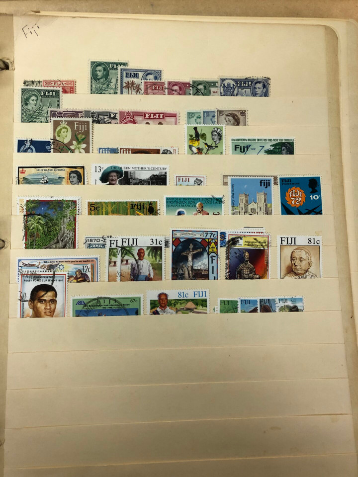 INTERNATIONAL SELECTION IN THREE MASSIVE VOLUMES – 425970