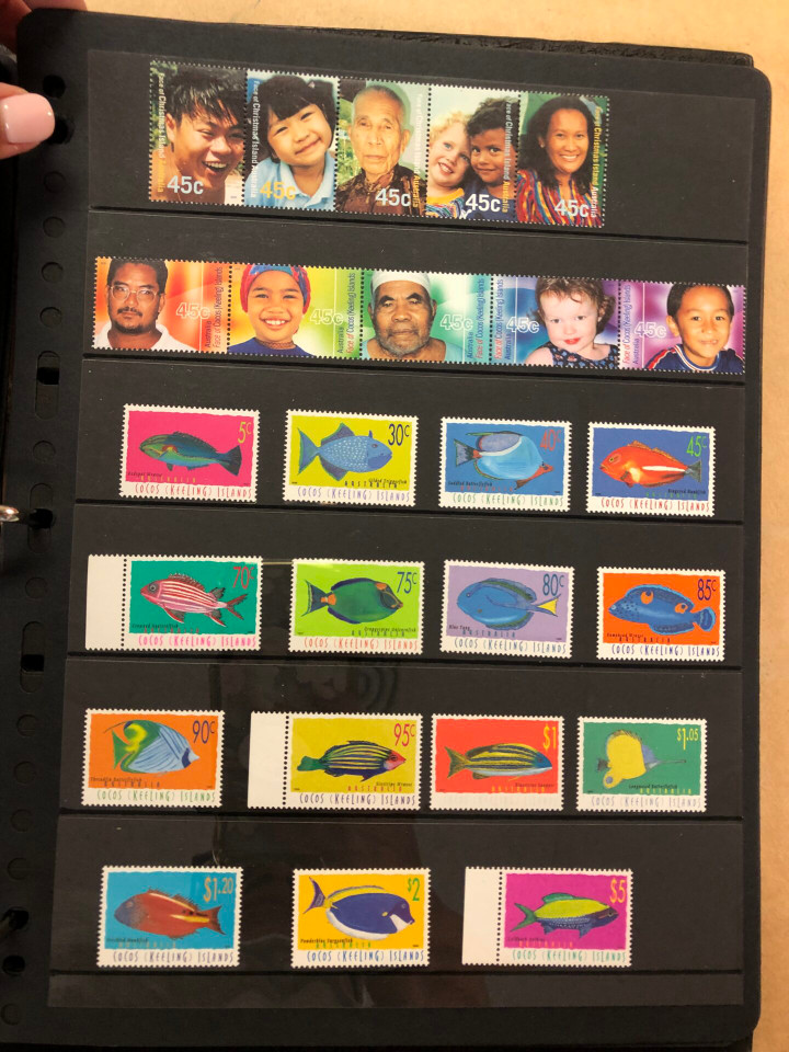 INTERNATIONAL SELECTION IN 7 STOCK BOOKS – 425971