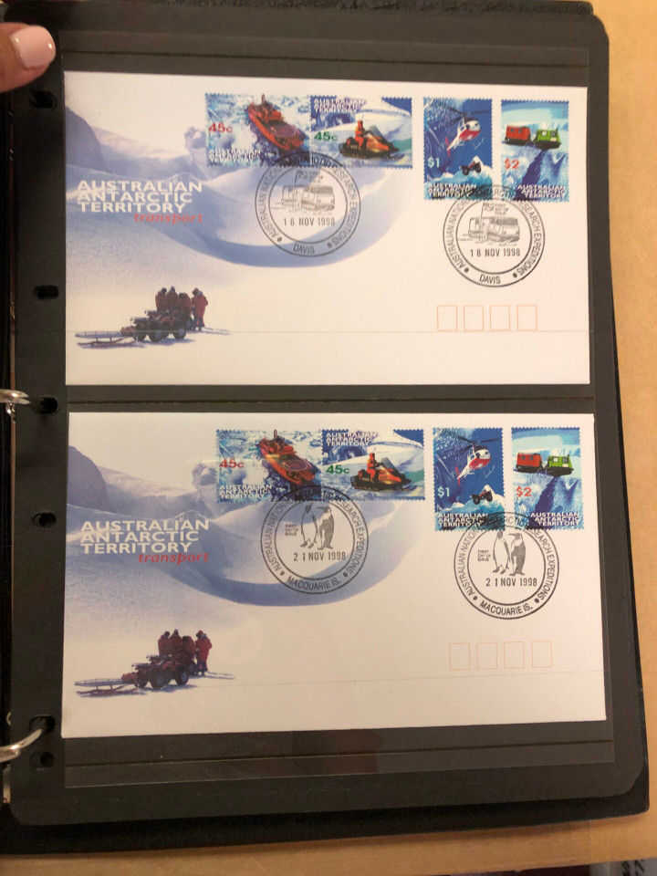 INTERNATIONAL SELECTION IN 7 STOCK BOOKS – 425971