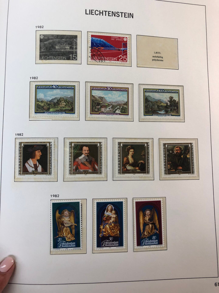 LIECHTENSTEIN – Solid Collection in Pair of Hingeless DAVO Albums, ~600 Different to 1980s – 425973