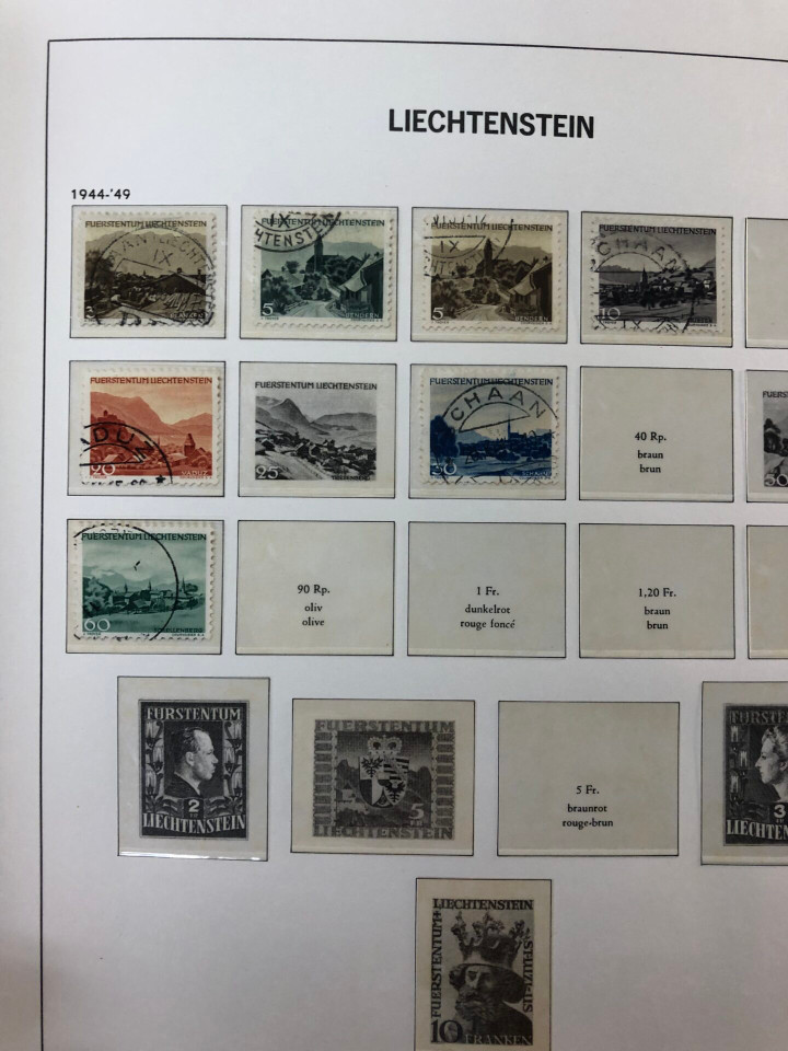 LIECHTENSTEIN – SOLID COLLECTION IN PAIR OF HINGELESS DAVO ALBUMS – 425973