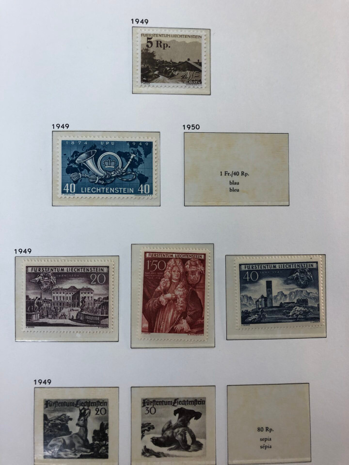 LIECHTENSTEIN – SOLID COLLECTION IN PAIR OF HINGELESS DAVO ALBUMS – 425973