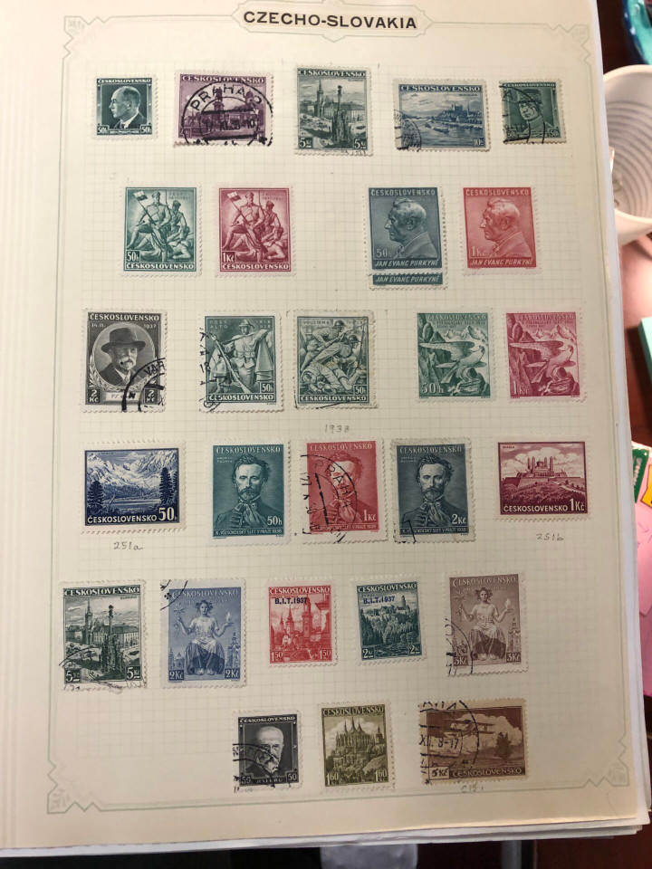 INTERNATIONAL COLLECTION - C TO F COUNTRIES - 425951