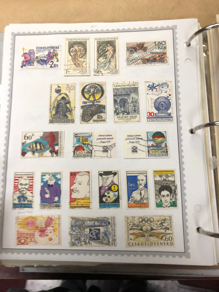 INTERNATIONAL COLLECTION - C TO F COUNTRIES - 425951