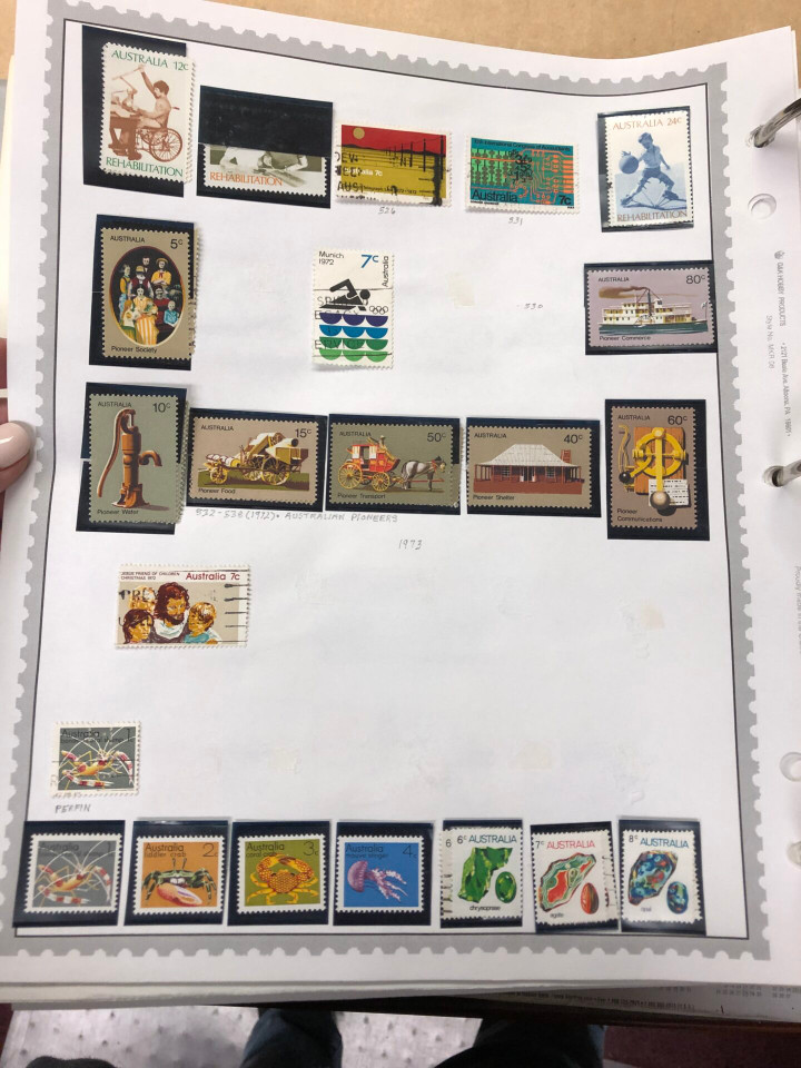 INTERNATIONAL COLLECTION – ANTIGUA TO BURUNDI – 426346