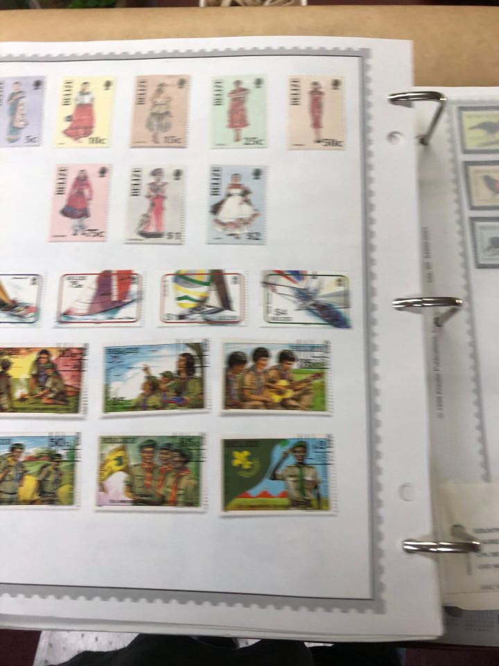 INTERNATIONAL COLLECTION – ANTIGUA TO BURUNDI – 426346