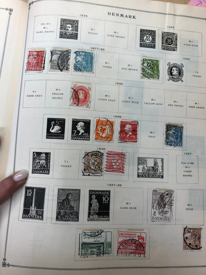 INTERNATIONAL JUNIOR POSTAGE STAMP ALBUM – 426359