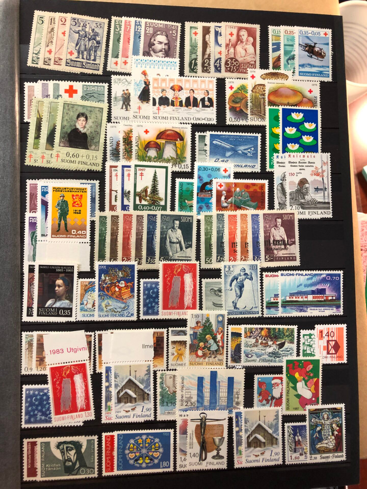 MODERN MINT INTERNATIONAL SELECTION – COMPLETE MINT SETS – 426371