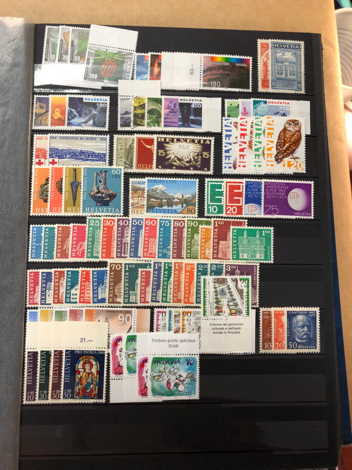 MODERN MINT INTERNATIONAL SELECTION – COMPLETE MINT SETS – 426371