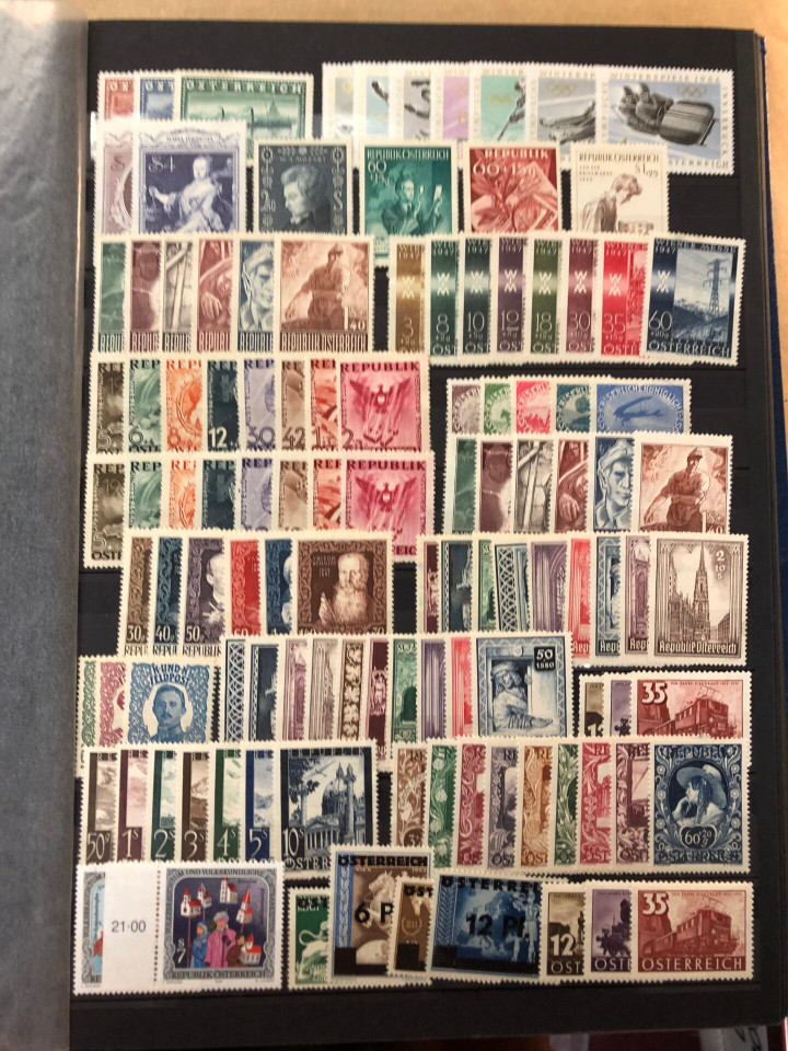 MODERN MINT INTERNATIONAL SELECTION – COMPLETE MINT SETS – 426371