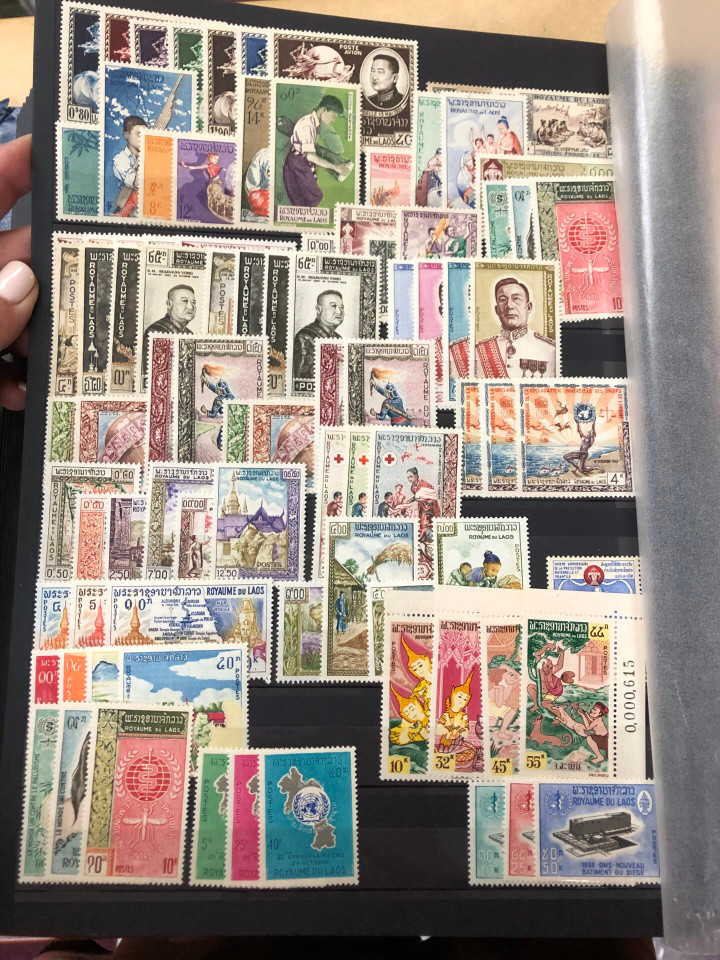 MODERN MINT INTERNATIONAL SELECTION – COMPLETE MINT SETS – 426371