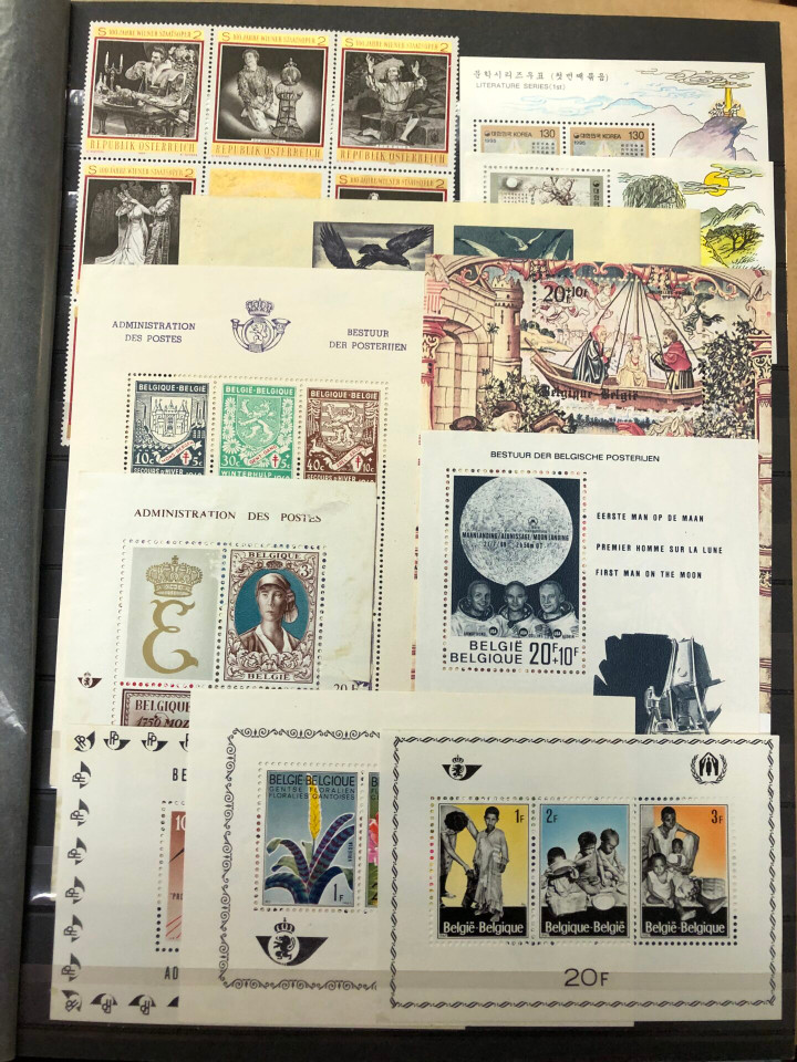 SELECTION OF MINT INTERNATIONAL SOUVENIR SHEETS – 426376