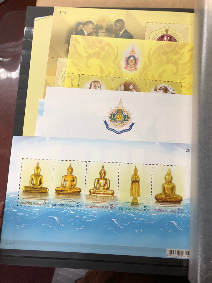 SELECTION OF MINT INTERNATIONAL SOUVENIR SHEETS – 426376