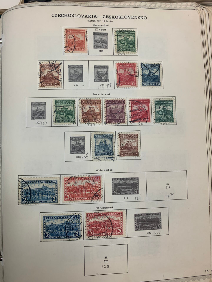 CZECHOSLOVAKIA – 4 VOLUMES COLLECTION – 426350