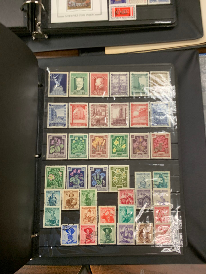 INTERNATIONAL SELECTION – 1,000+ Different, Austria Stock Books, Mid-Century Norway, Paintings Topical, British Classics – 426363