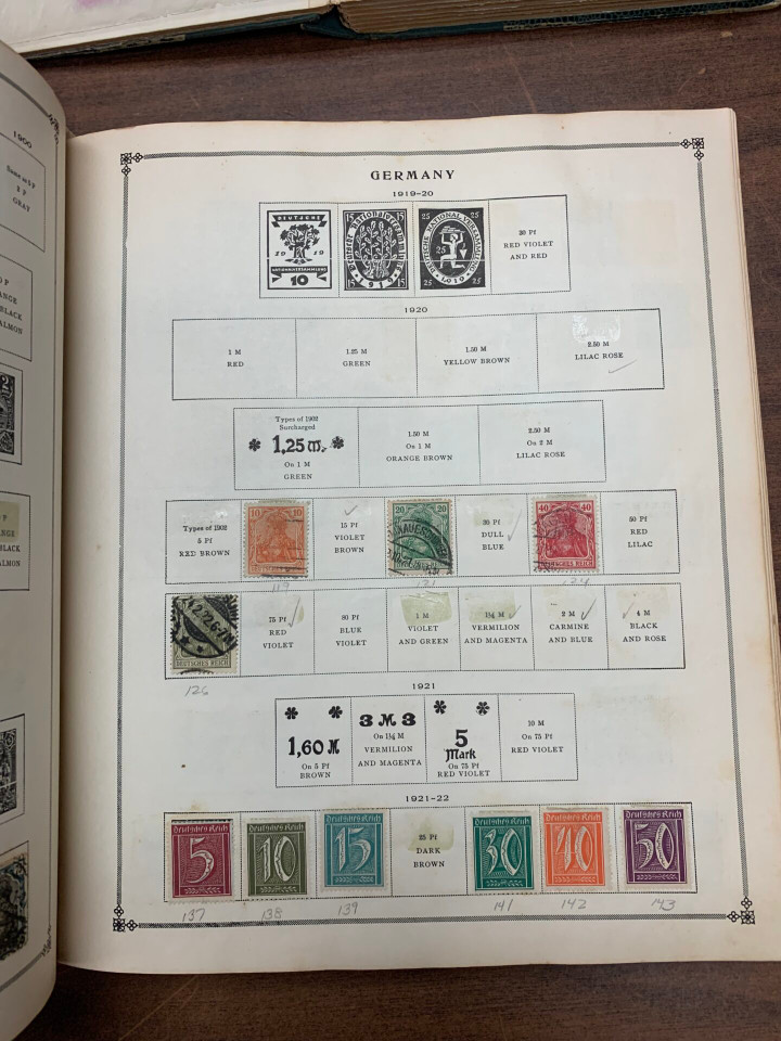 INTERNATIONAL SELECTION BUILT AROUND SCOTT INTERNATIONAL ALBUM FROM 1940s – 426290