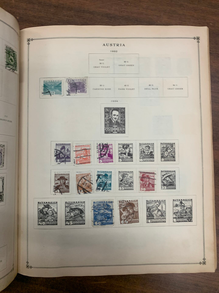 VINTAGE SCOTT INTERNATIONAL POSTAGE STAMP ALBUM JUNIOR EDITION – 426607