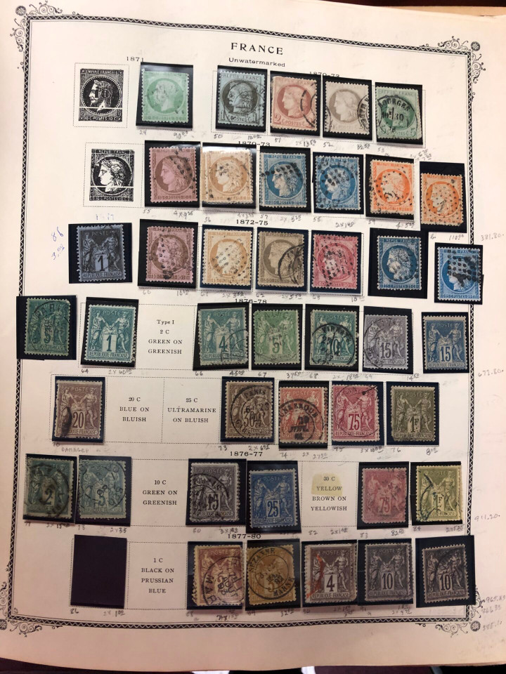 FRANCE – LOVELY COLLECTION IN BROWN SCOTT ALBUM – 426621